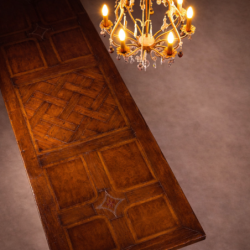 Table Imperial - insert en noyer et loupe d'orme