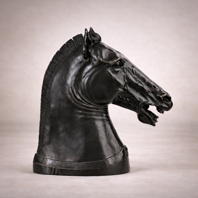 Buste de Cheval en Bronze | Sculpture Équestre Élégante et Raffinée