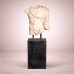 Torse Romain en Marbre Blanc sur Socle Noir | Sculpture Antique Classique