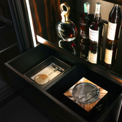 Cave à vin Manhattan en ébène Makassar – Armoire à vin luxe design